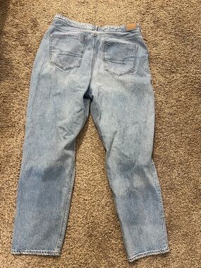 American Eagle Mom Jean